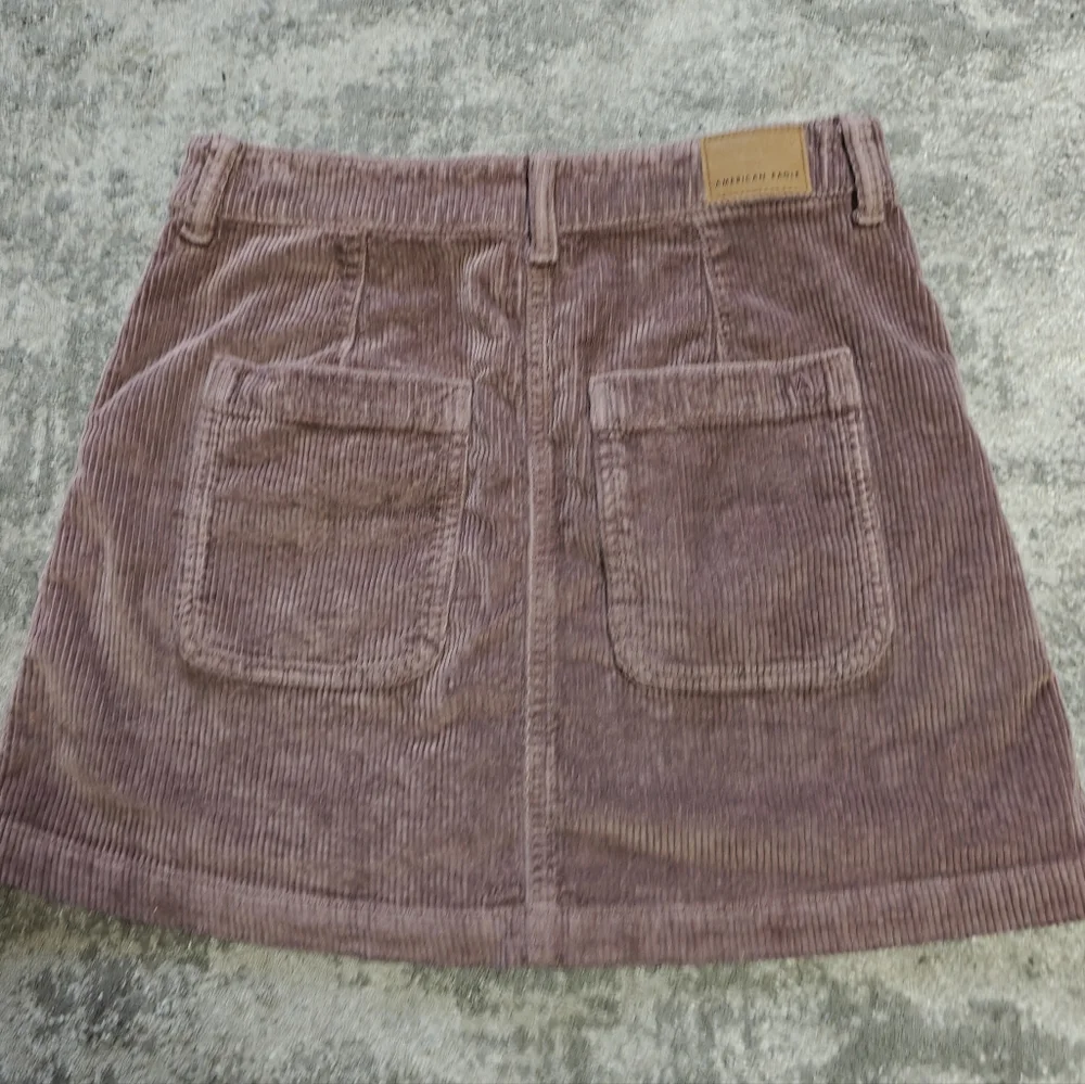 American Eagle Women's A-Line  Super Stretch Corduroy Mini Skirt size 6
